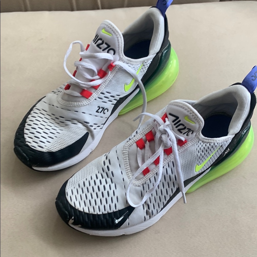 Nike White and Green Sneakers with Air Max Technology